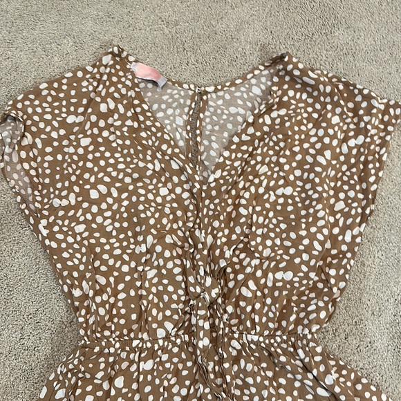 CDM tan polka dot romper small - Picture 2 of 2